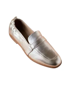 Andre Assous - Cedar Loafers
