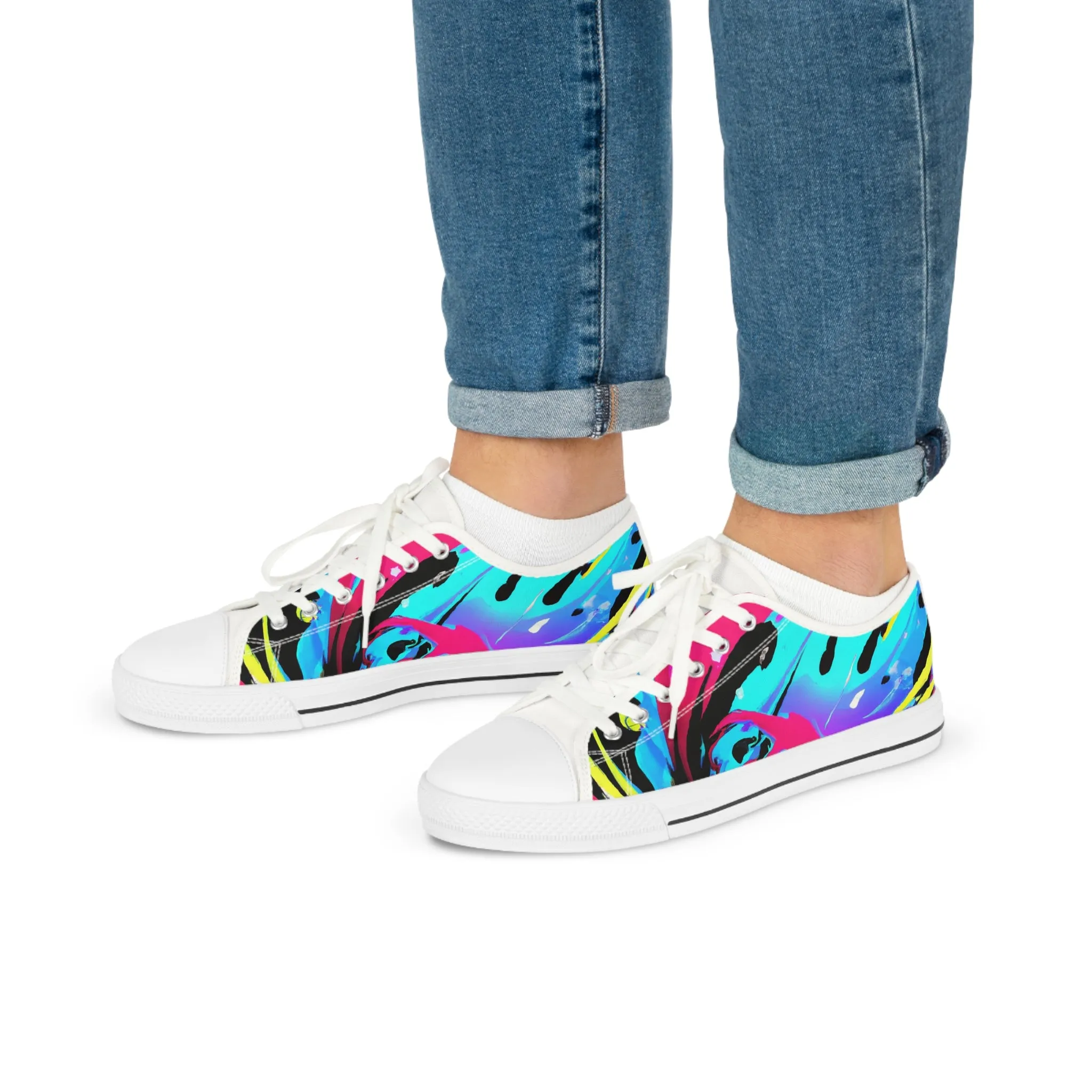 Fanny Fancyfoots. - low top