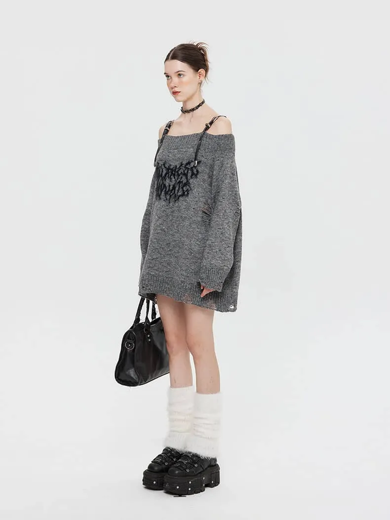 Loose-fitting sweater with one-shoulder design