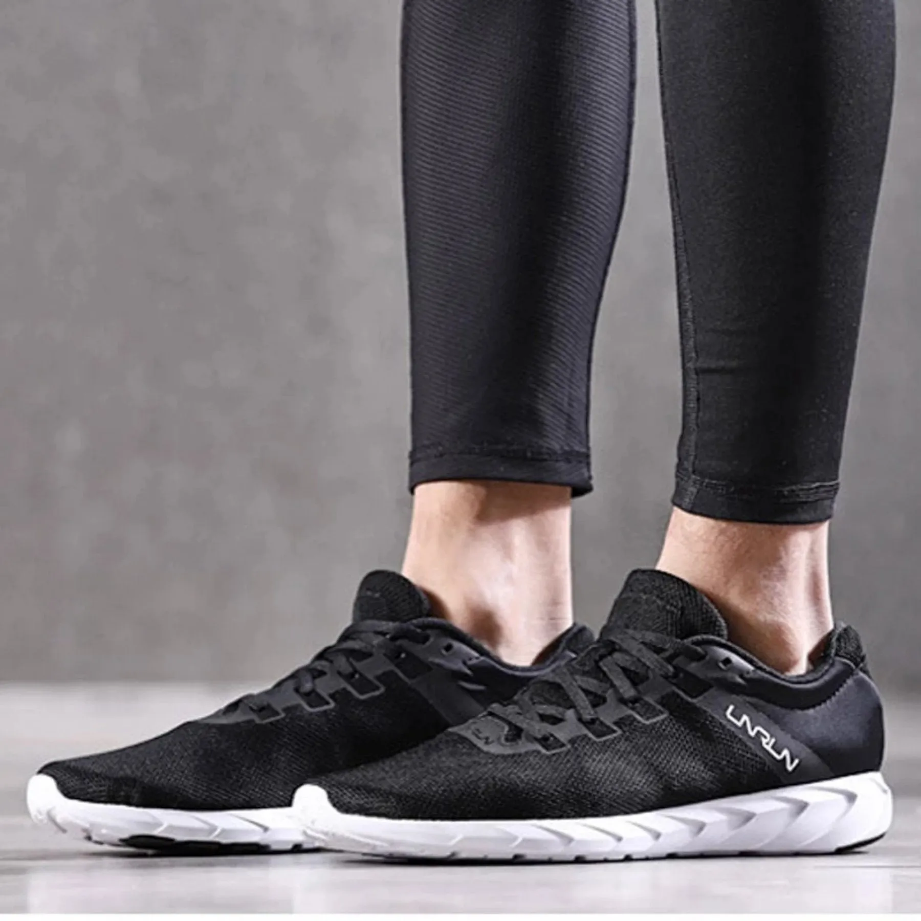 Men's Light Running Breathable Sneakers