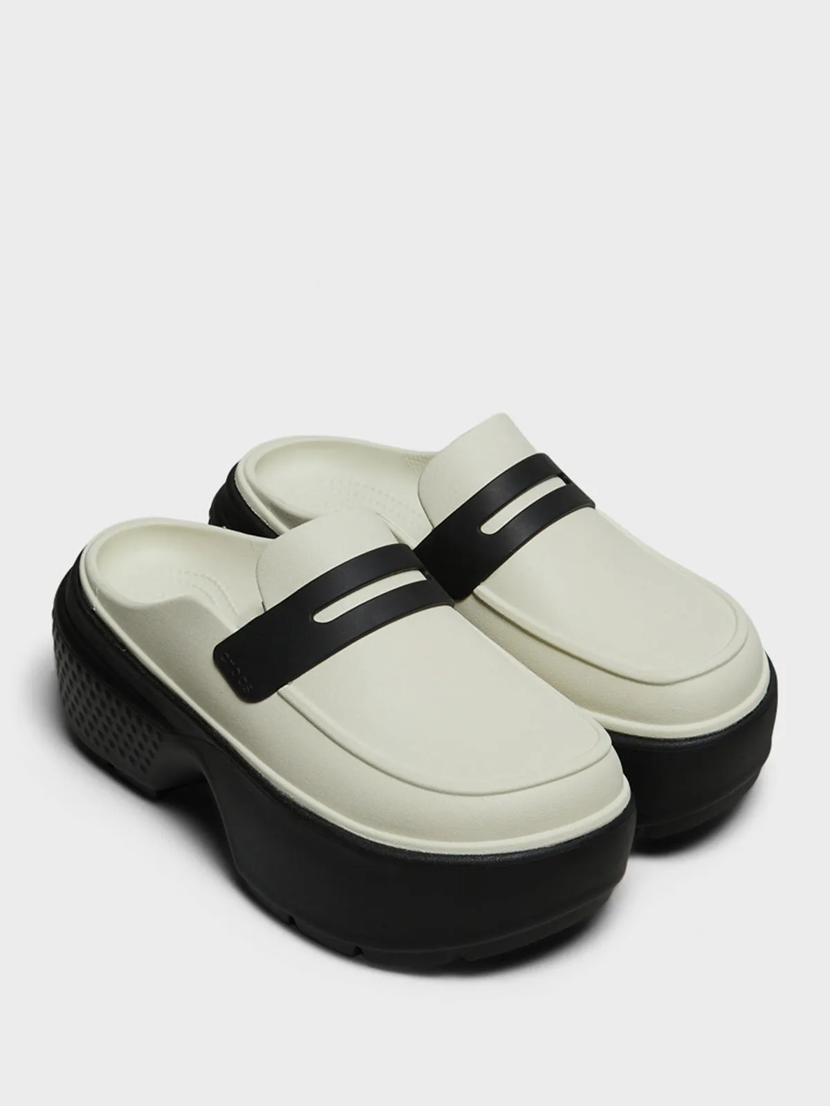 Stomp Loafers in Linen Black
